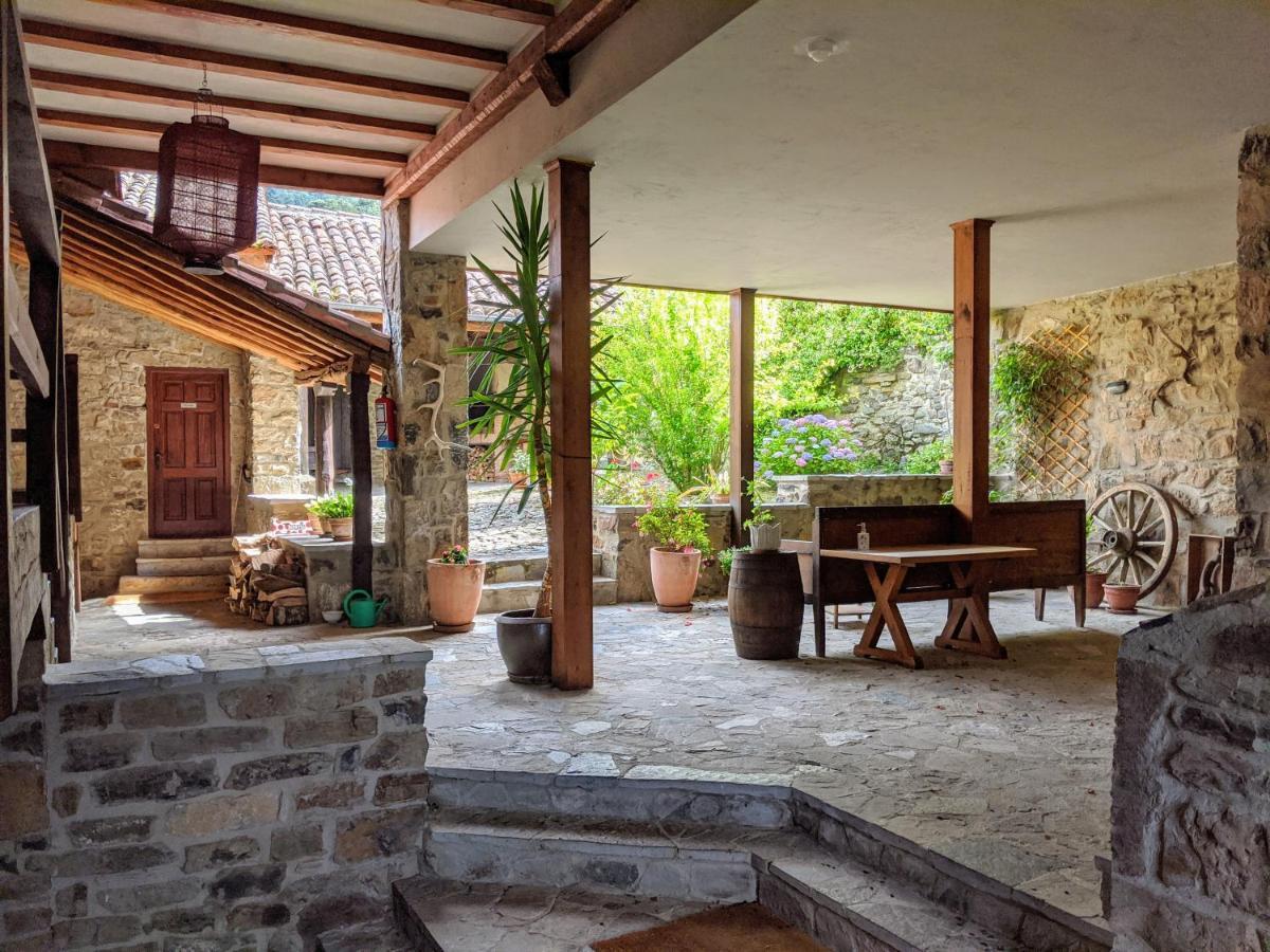 Olmares Terrace Apartment - Picos De Europa Lomeña Eksteriør billede